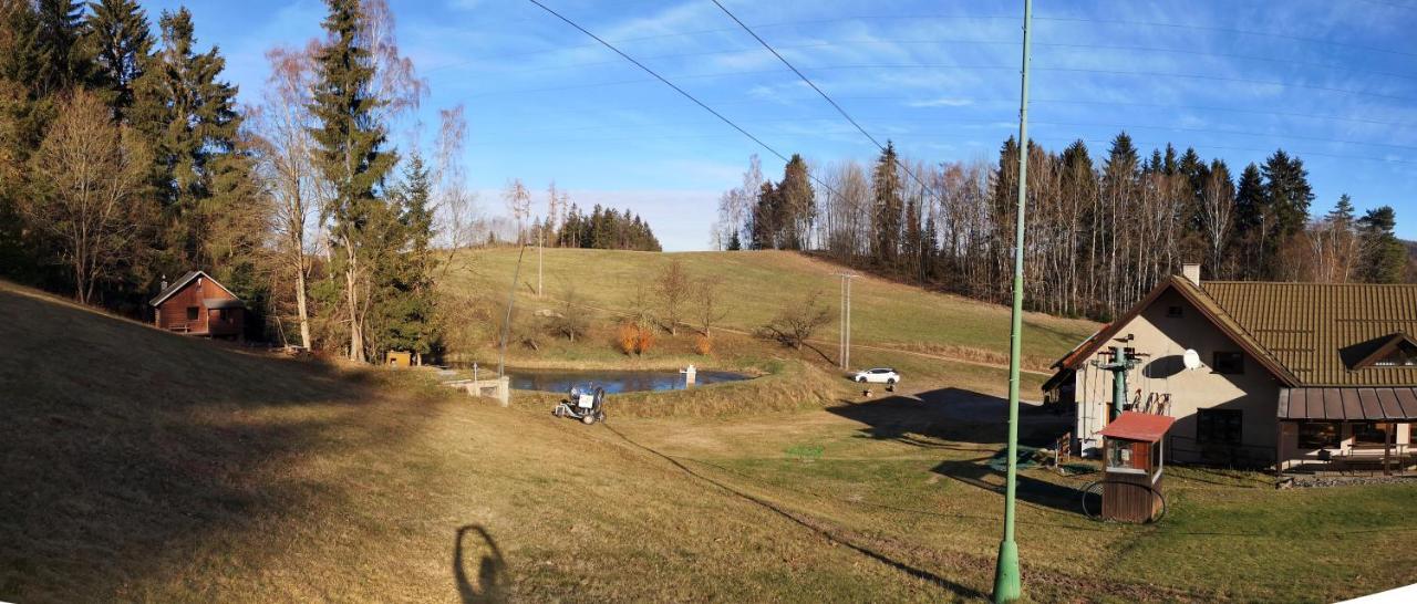 Srub na svahu sjezdovky v Radvanicích Radvanice  Exterior foto